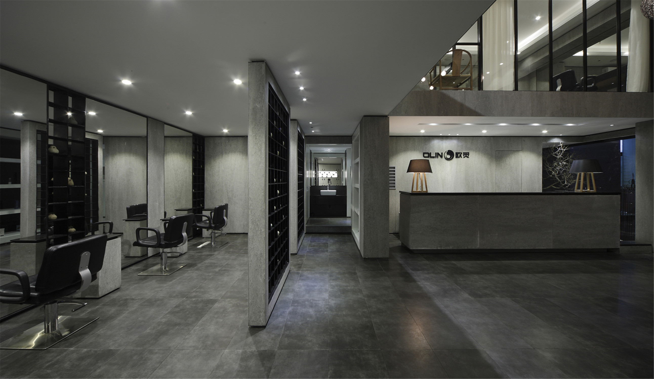 復(fù)式風格理發(fā)店裝修設(shè)計-第2張圖片-上海古都建筑設(shè)計集團